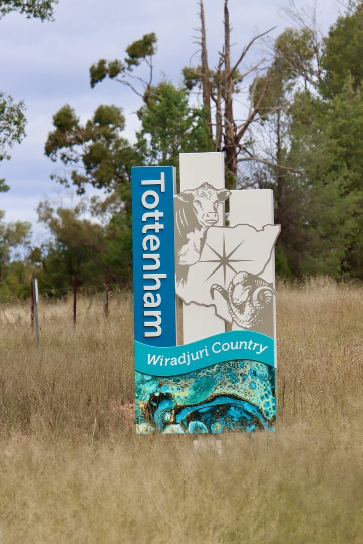 • Country 
Wiradjuo