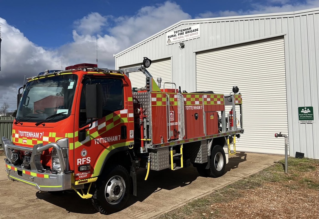 Cat 17 Rfs Tottenham RFS Receives new Cat 7 Tanker to boost firefighting ...
