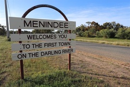 Menindee celebrates new Pooncarie Road: Community event