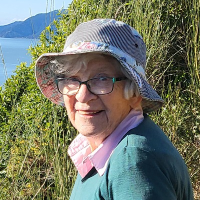 WARDLE, Margaret Elizabeth (nee Tunnicliffe)