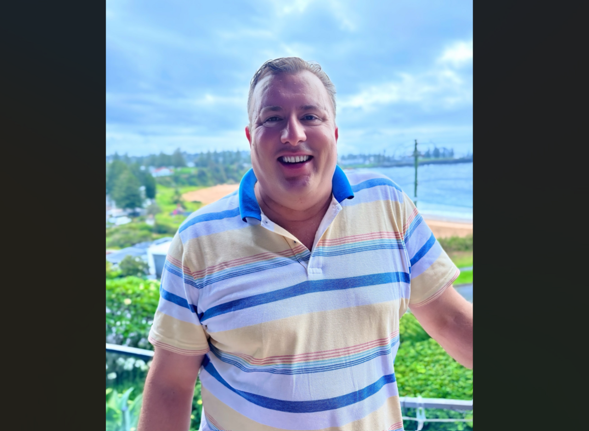 Coffee and christmas cake with Matt Brown overlooking the surf