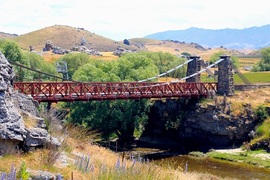 Bridge review reduces speed, weight limits
