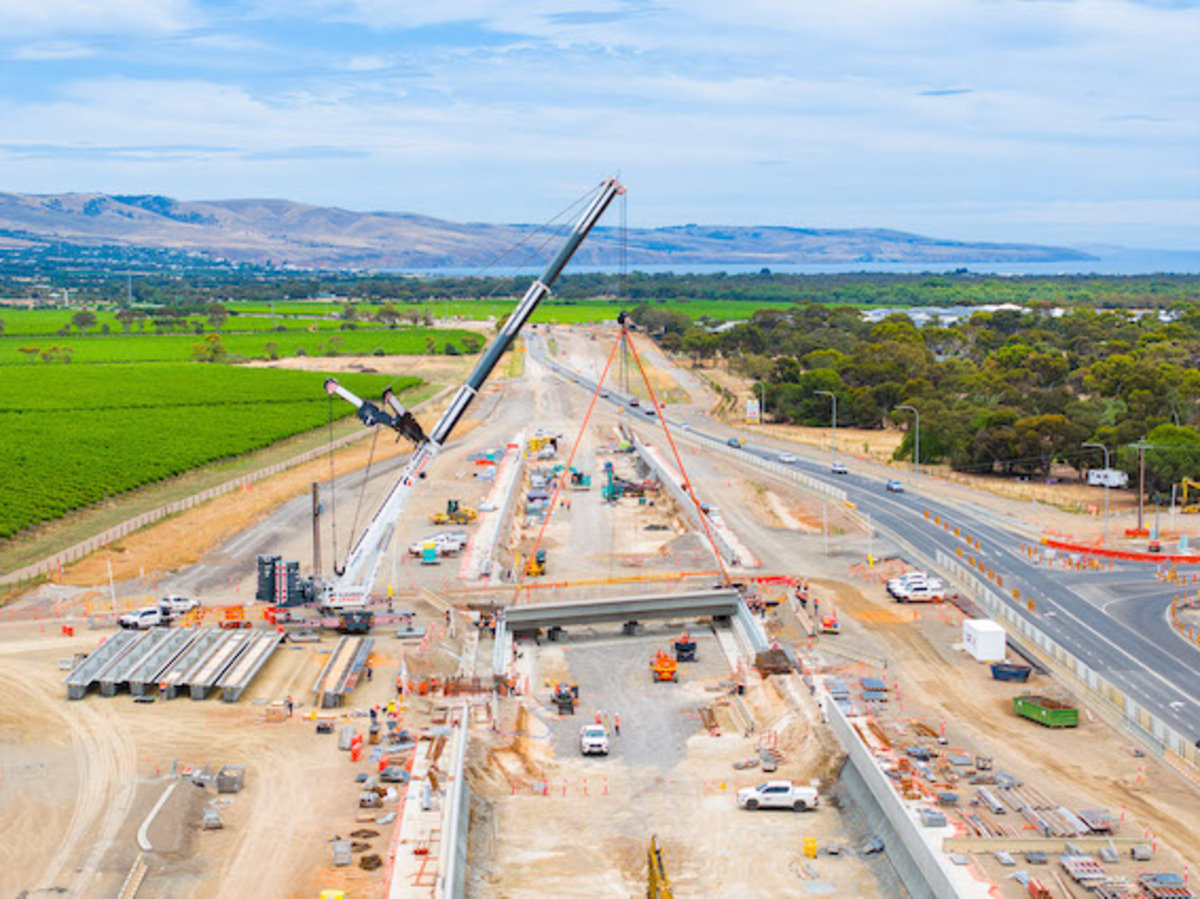 Super big crane installs new Aldinga bridge