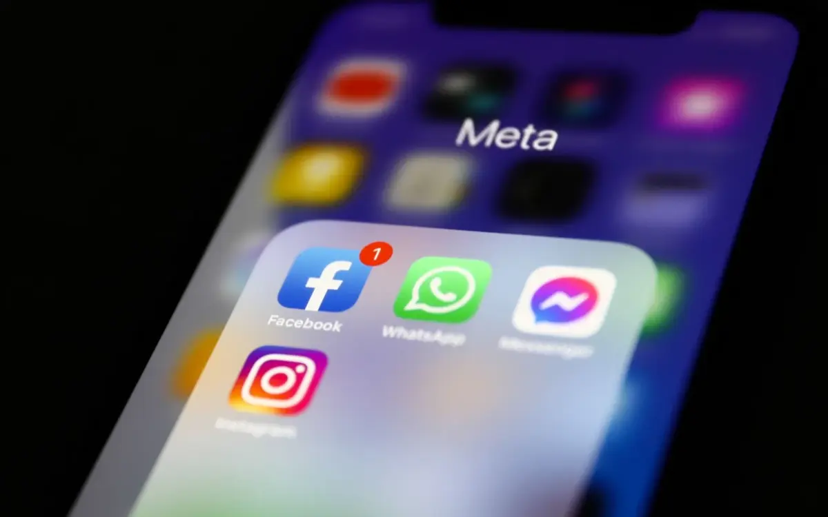 Facebook, Whatsapp, Instagram hit by outage