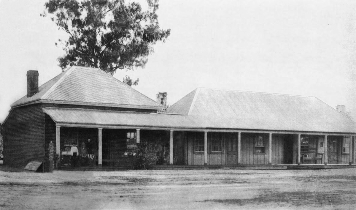 Historic Timbrebongie Inn burns down 