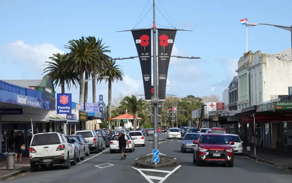 Internet outage ramps up frustration for Northland businesses