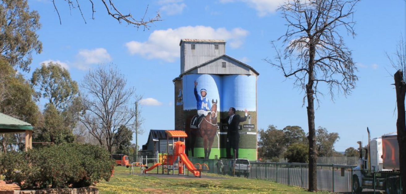 Get yourself in the picture! Photographers wanted in Warrumbungle Shire