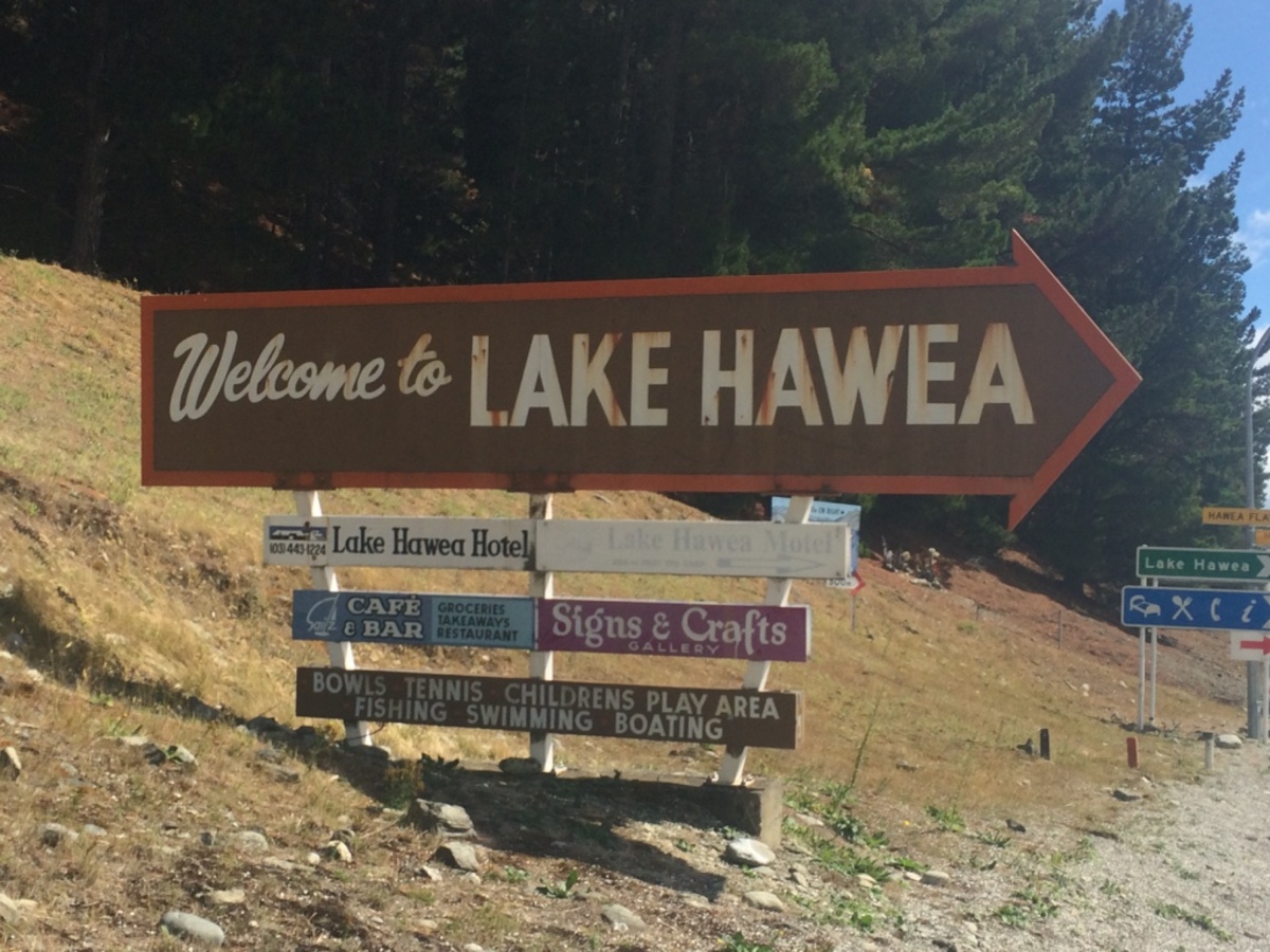 New Hāwea welcome sign back on agenda