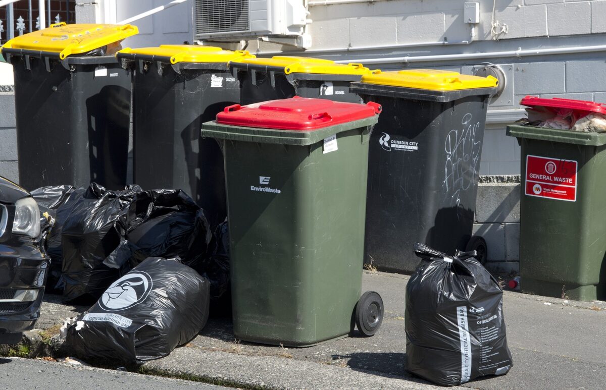 Mayor hits out at Government over changes to Waste Act