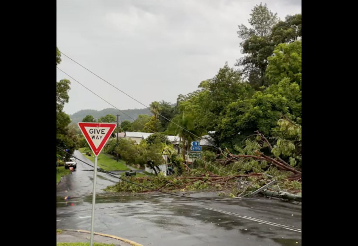 Storm rips through Lismore, Nimbin, Casino and Kyogle causing blackouts