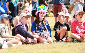 Hundreds turn out to make Meike's wish comes true