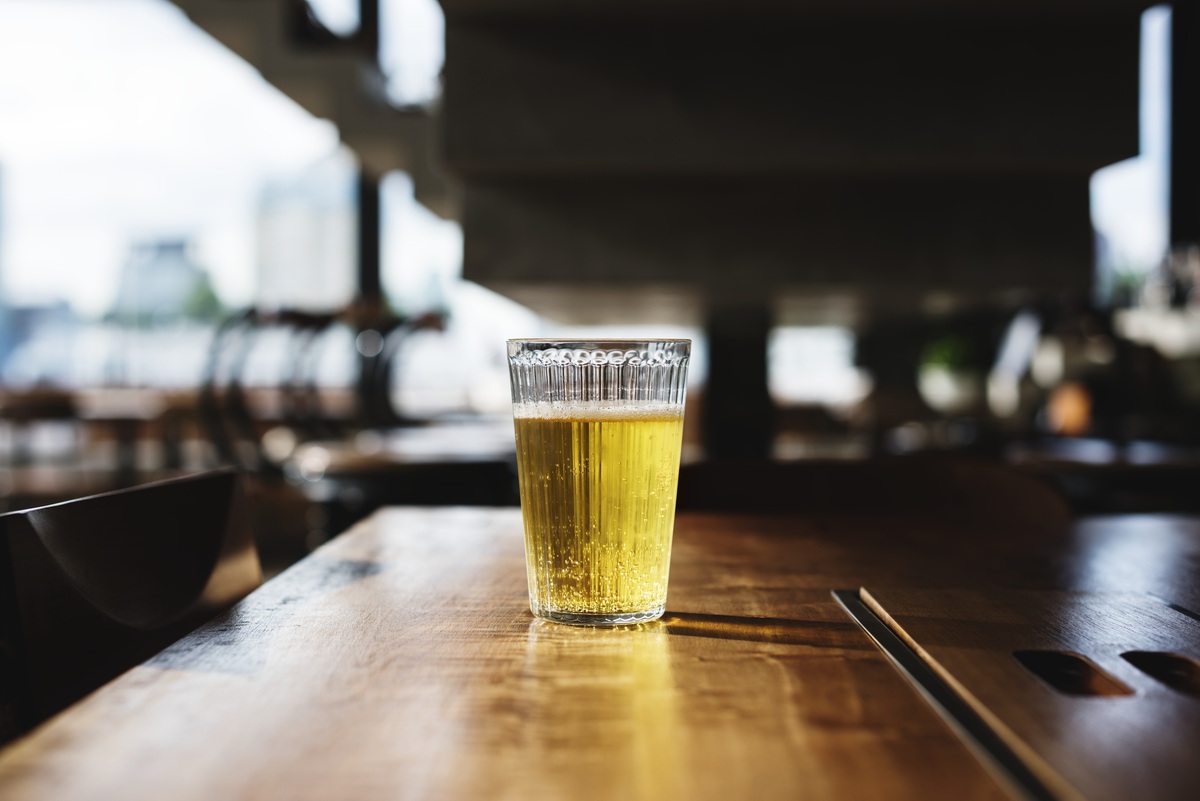 Does taxing alcohol reduce harm?