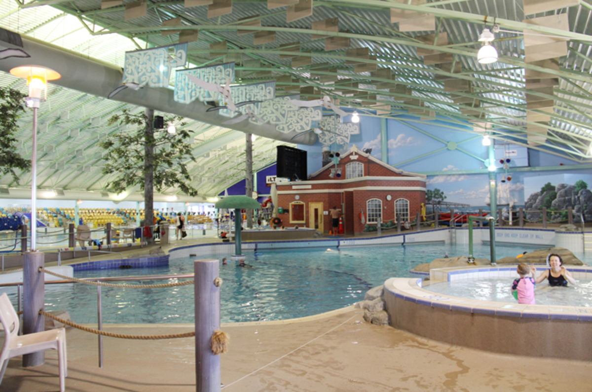 Waves cease for maintenance at Splash Palace