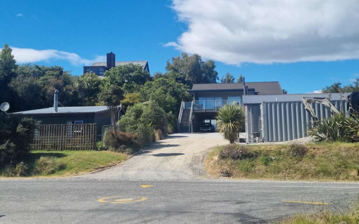 Husband charged with Karen White's murder at Lake Hāwea