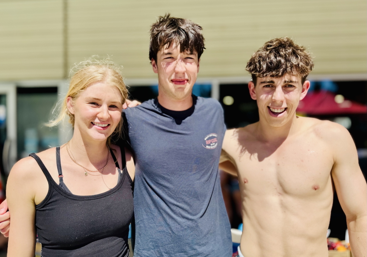 Alexandra swim meet draws hundreds