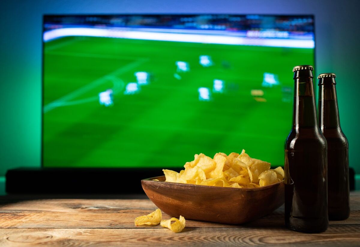Weekend Sports Preview: Rugby and Football Showdowns