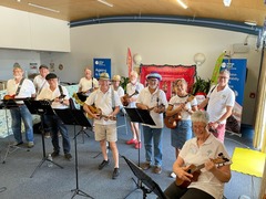 A strum of ukuleles brings joy to the world