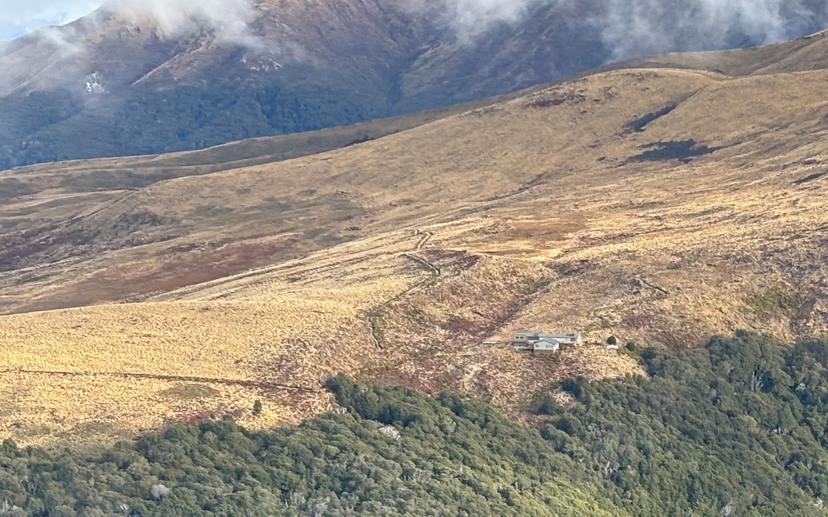 DOC hut volunteers lose helicopter support