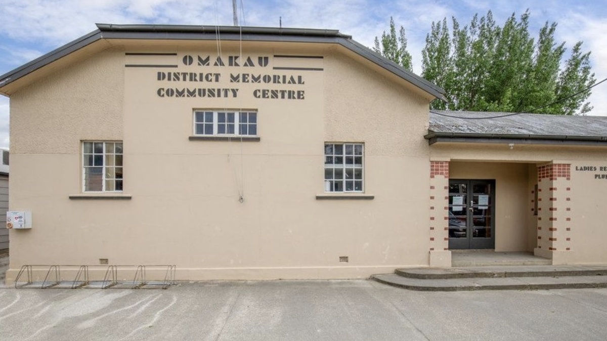 Omakau Hall sold