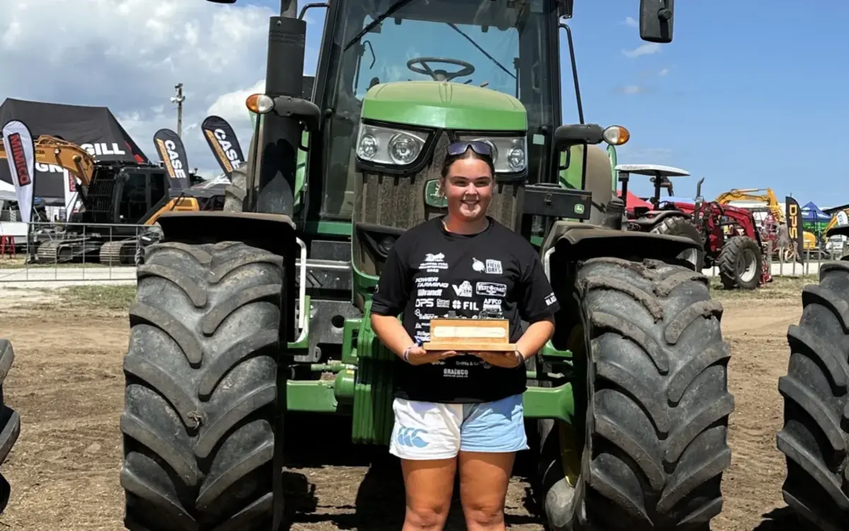 Teen becomes first woman to win historic tractor-pull competition