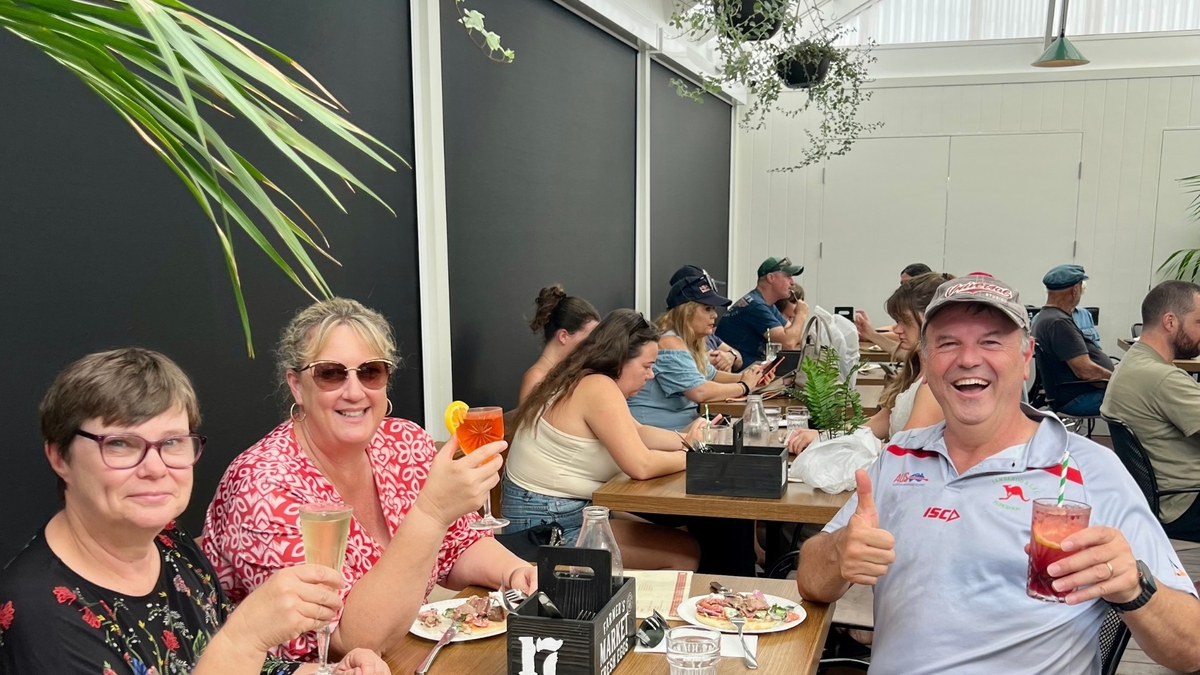  Slow-cooked Sundays, fast-growing fans at The Farmers Table