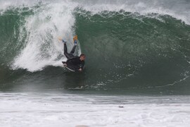 Biggest surf in 40 years hits Kiama's beaches