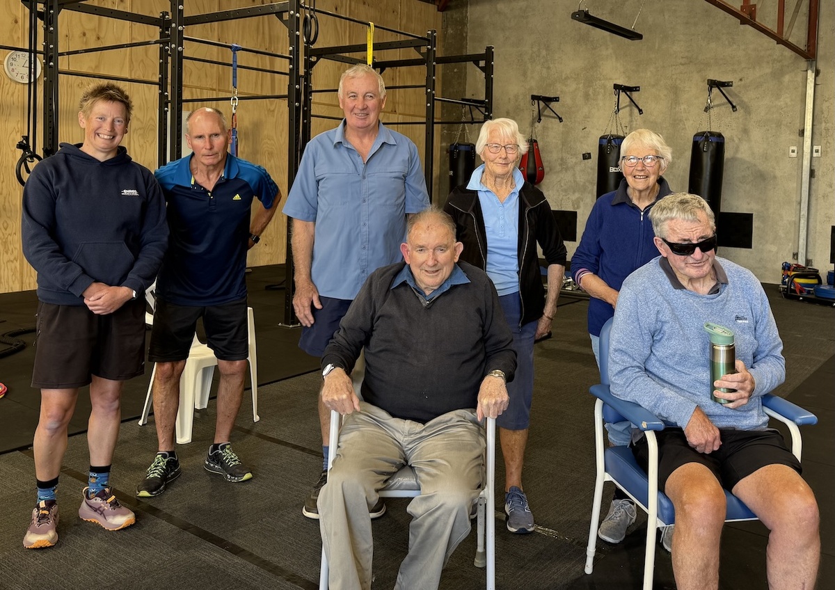 Go blue for Parkinson’s Awareness Day in Central 