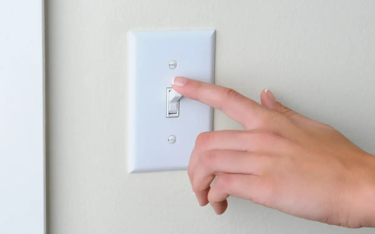 Households paying more for power because of low-user tariff phase-out