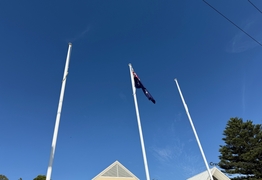 Jamberoo community honours all who served with three flags