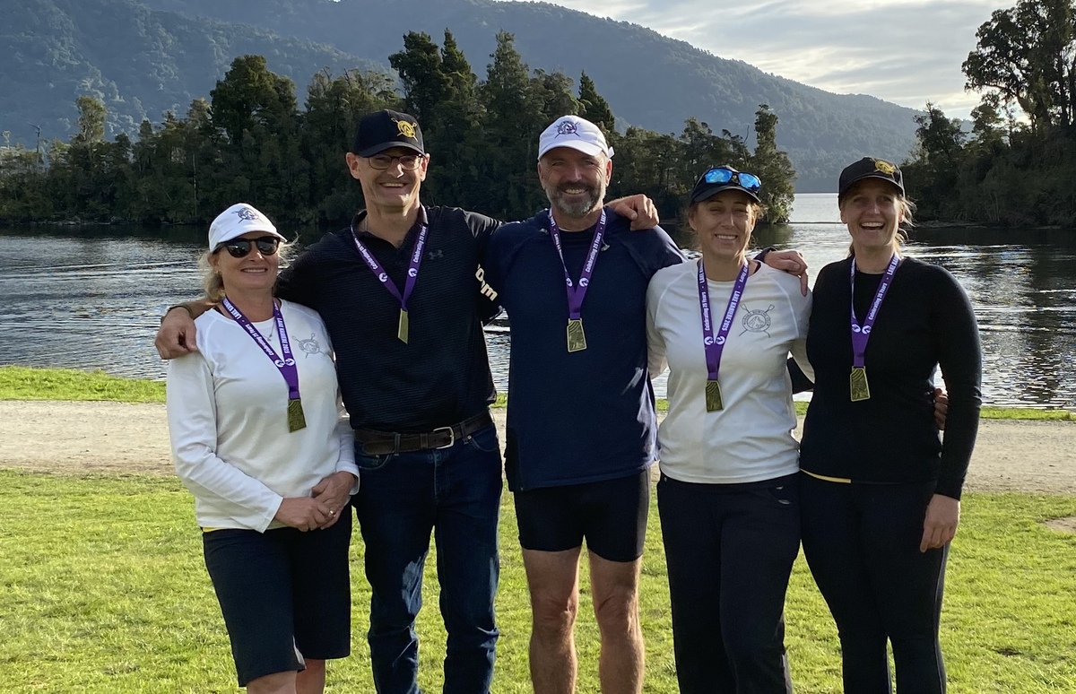 Wānaka masters rowers strike gold at South Island champs