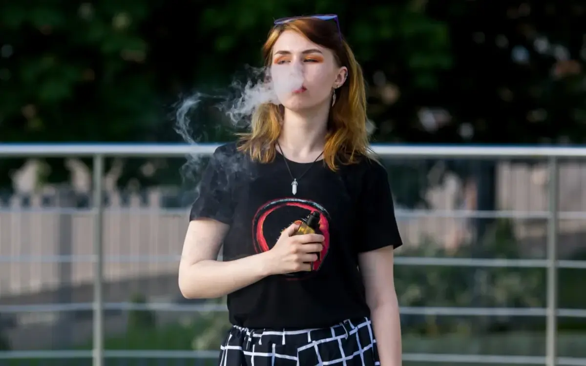 Vaping doubles risk of serious lung disease, even without smoking history - study