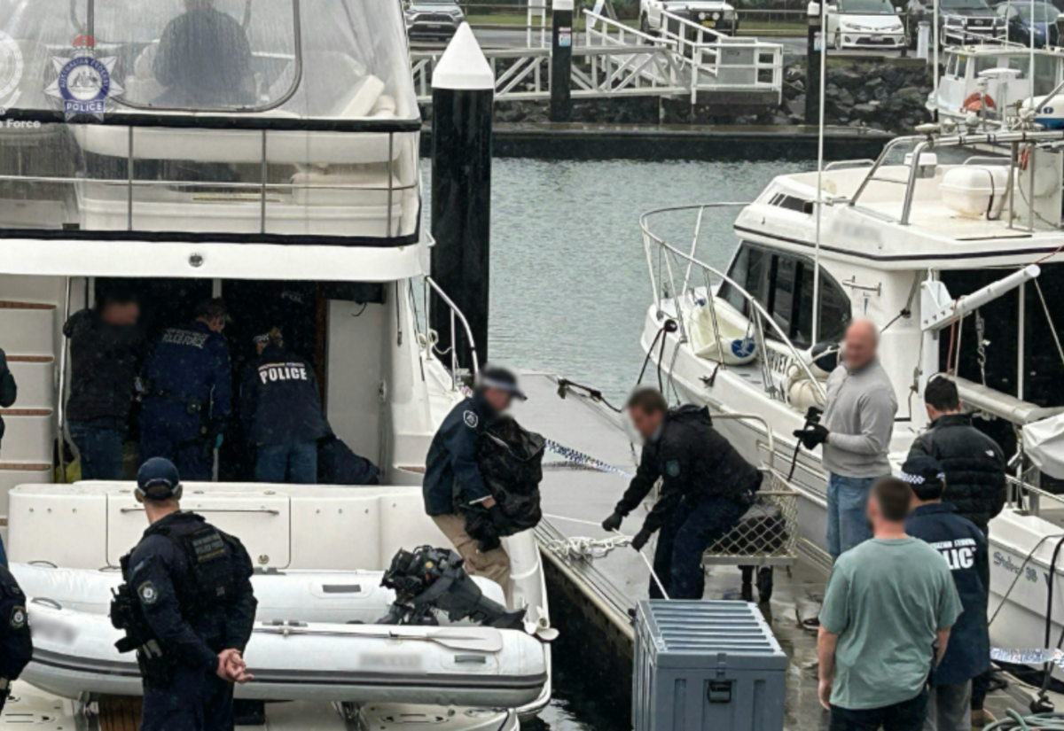 More than a tonne of cocaine seized by police after vessel intercepted off Nambucca Heads
