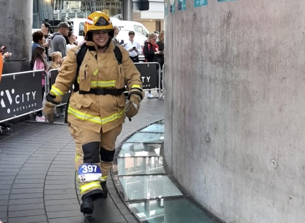 Lake Hāwea fire fighters prepare for Sky Tower challenge