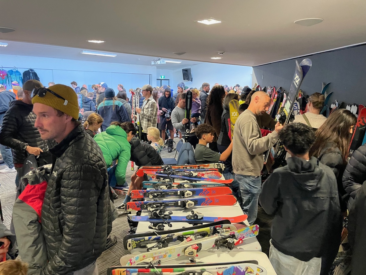 Snowsports club sale raises $35k