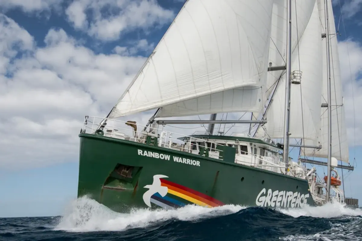 Rainbow Warrior Returns to NZ for 40th Anniversary