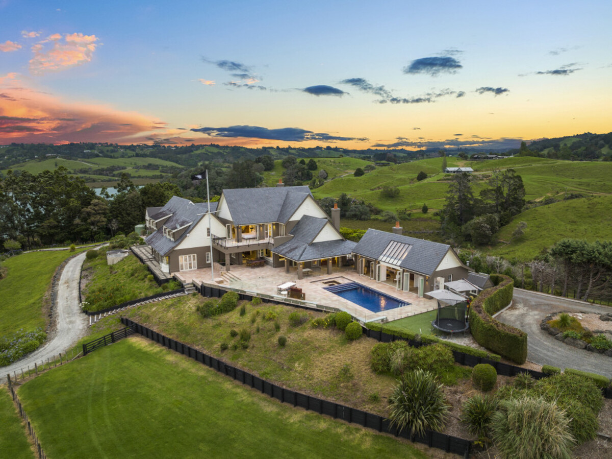 Luxury Rentals Surge as Wealthy Seek NZ Visas