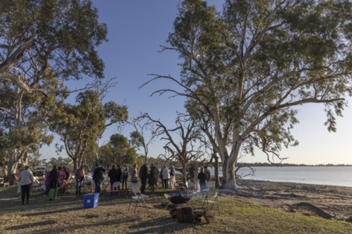 Hay ICPA hosts Lunch by the Lake - photo gallery