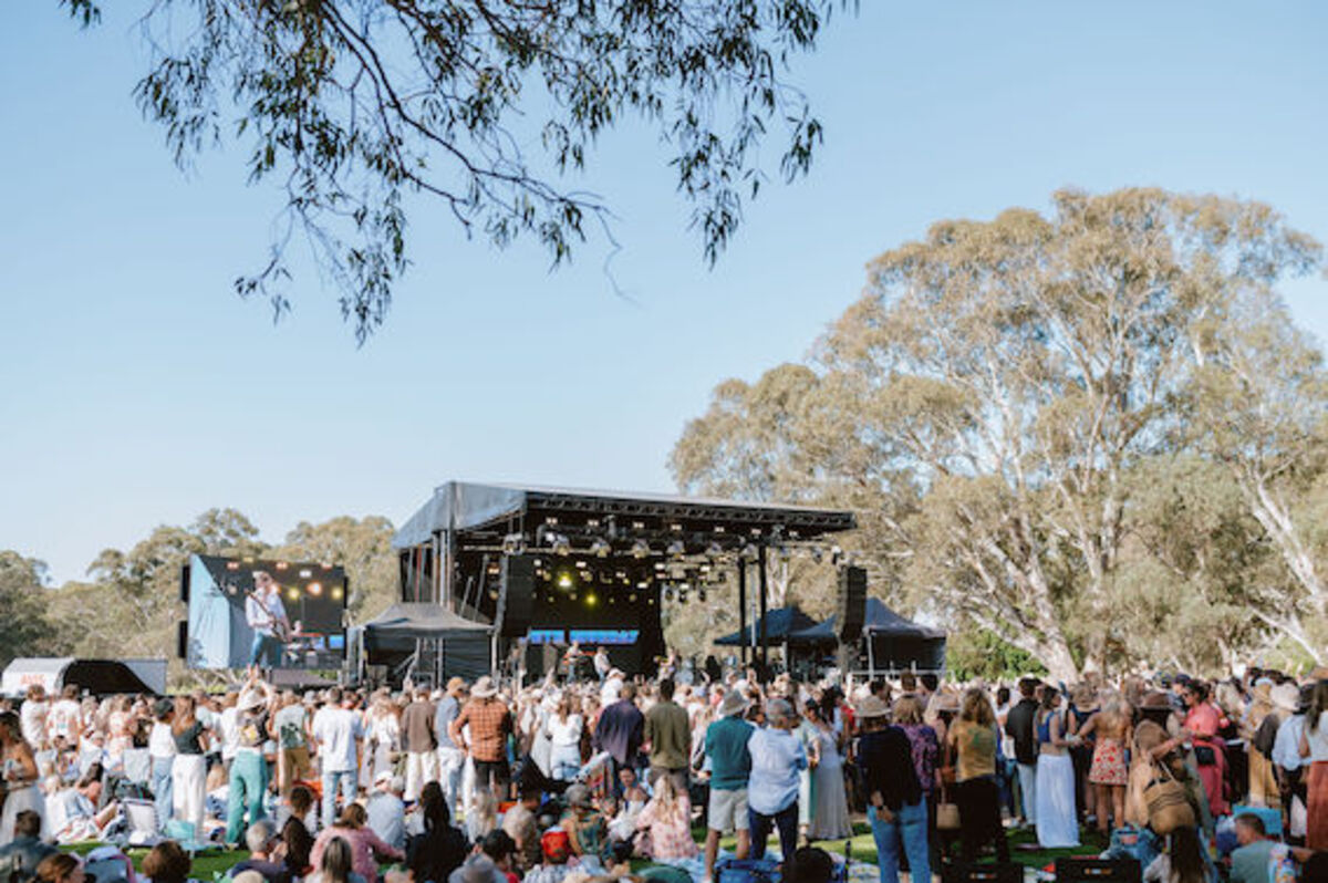 Hoods to headline Handpicked Festival