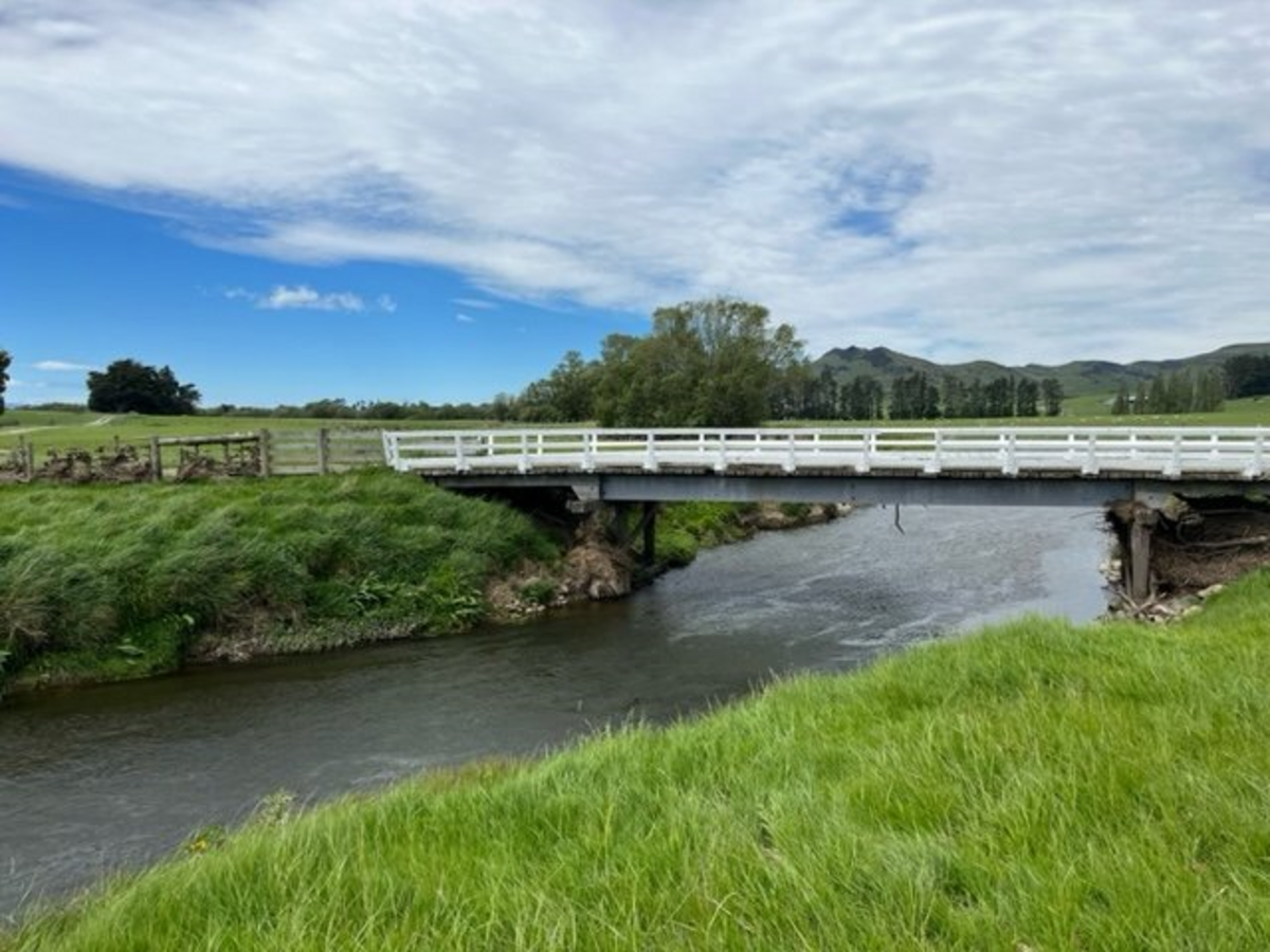 Council slaps itself with abatement notice over river work