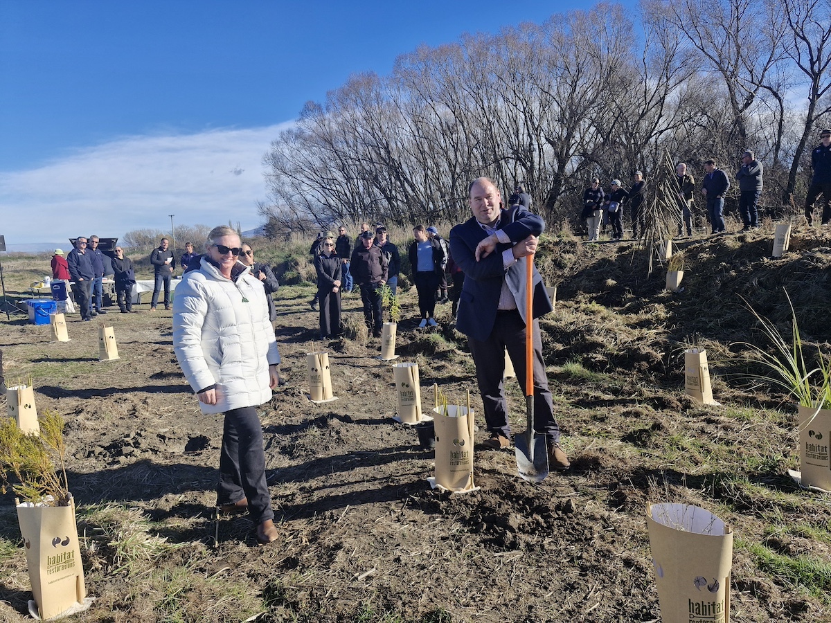  Minister’s second trip to view Manuherikia catchment environmental work