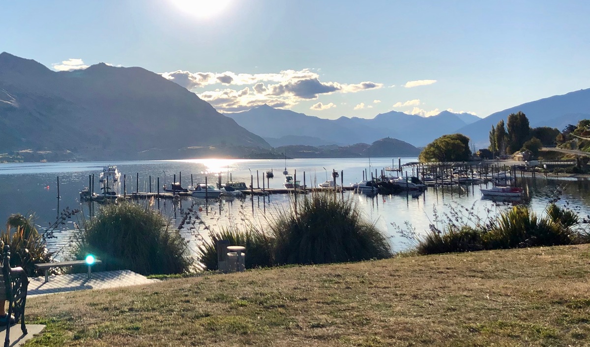 Solution to vessels slipping their moorings sought
