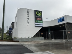 Council shuts down boomgate parking option at Woolworths