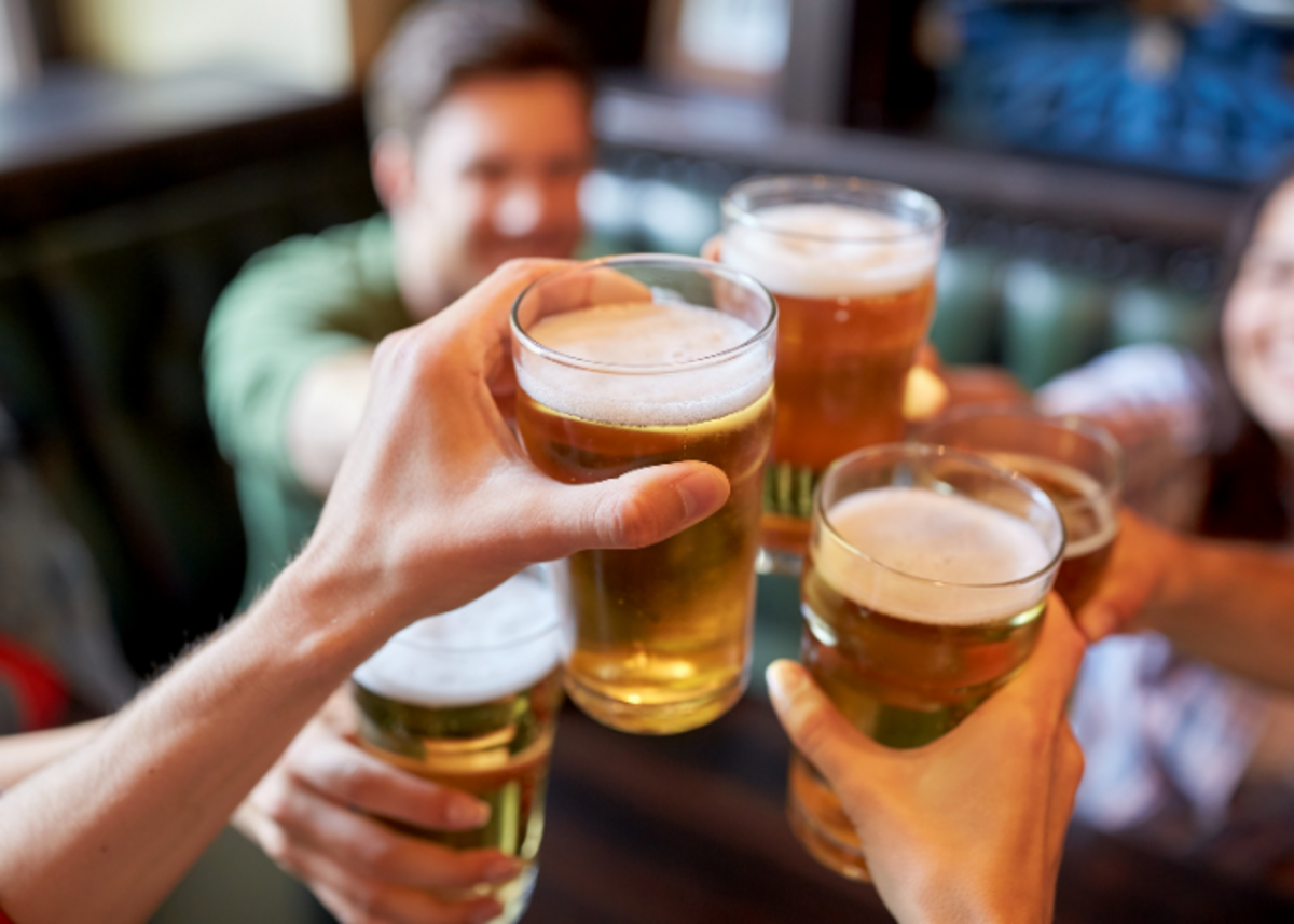 Famous local hotels sell in Collie and Cobar