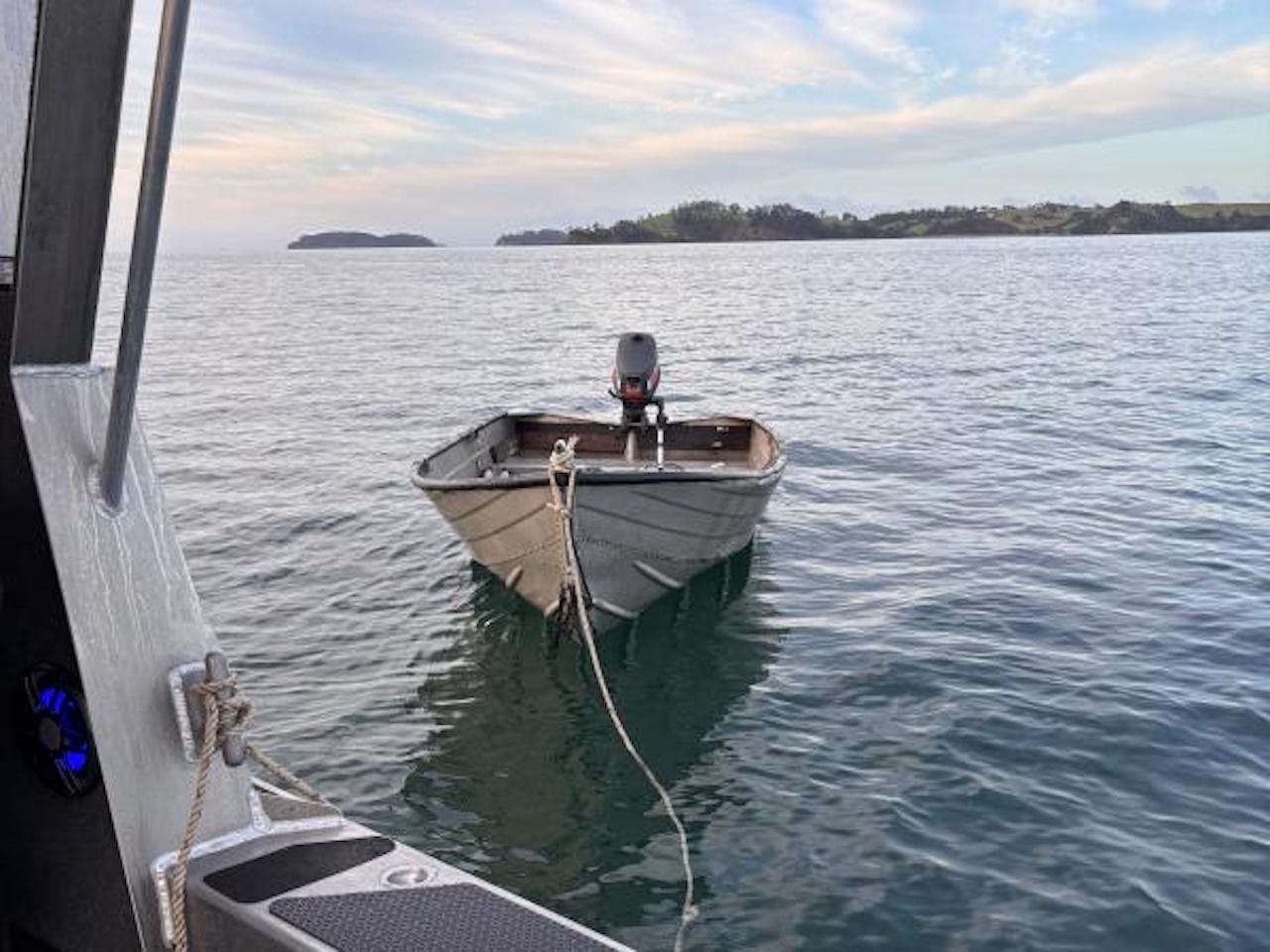Dinghy Found Drifting Off Kawau Bay
