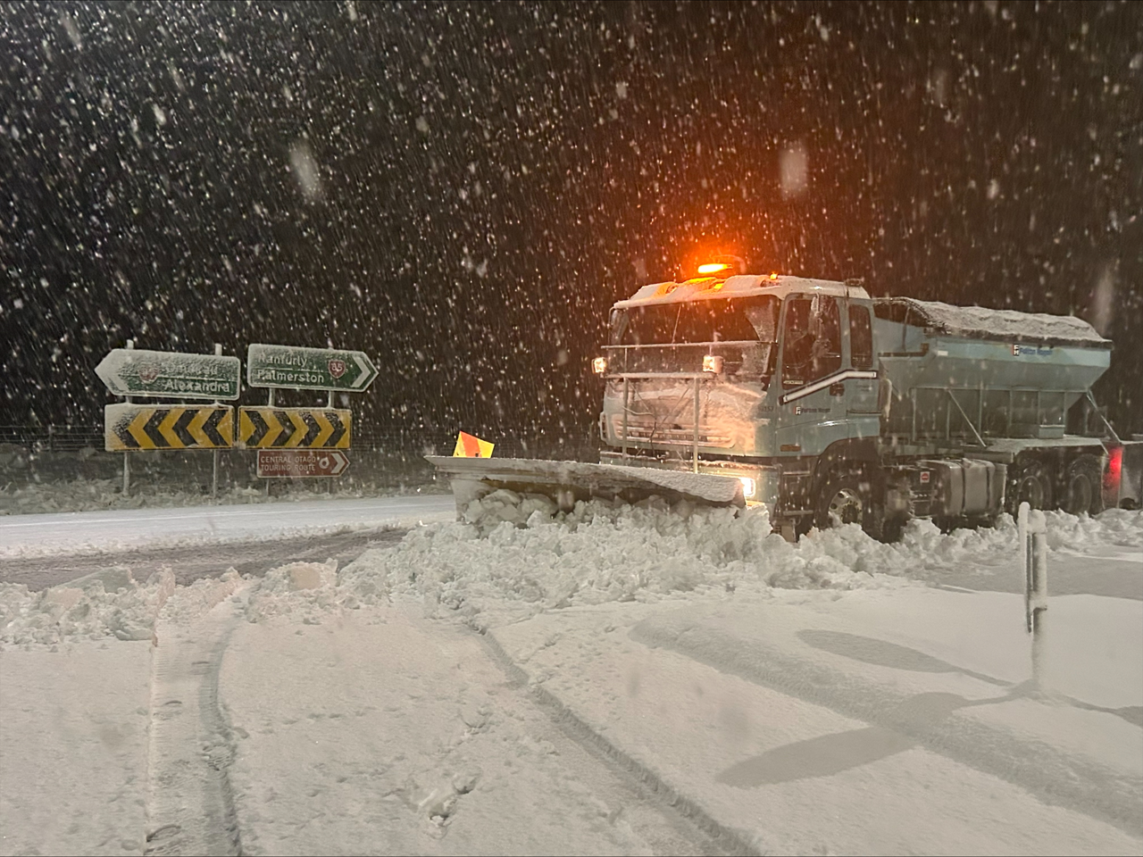 Heavy Snow blankets parts of Central