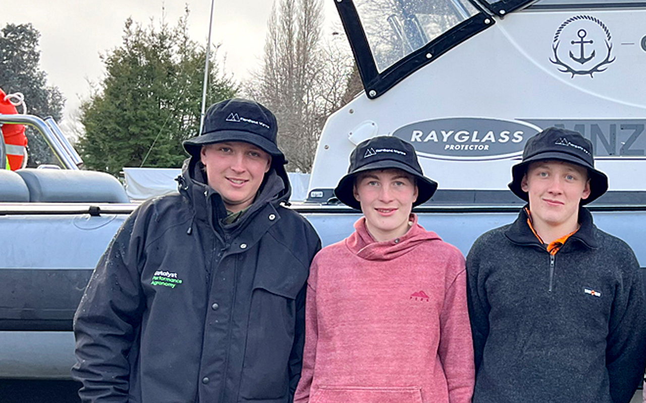 Te Anau kids successfully complete boating safety session