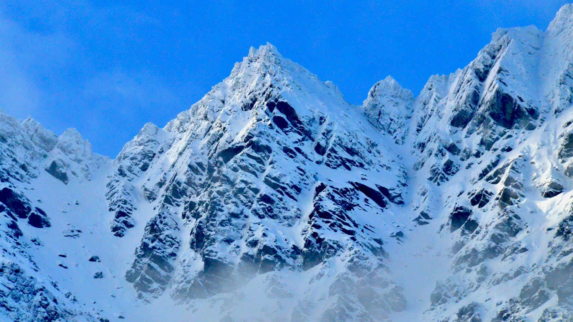 Wānaka snowboarder airlifted after 50m fall at Remarkables