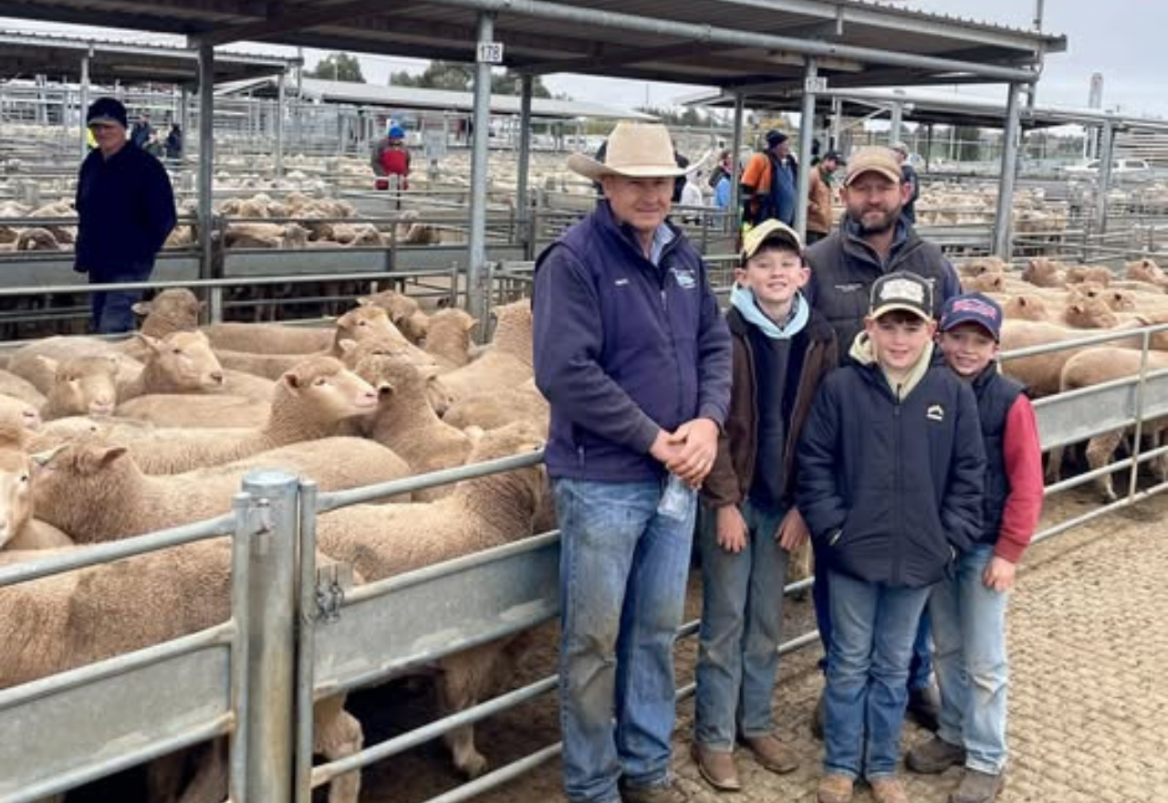Tullamore farmer breaks record with help from his kids