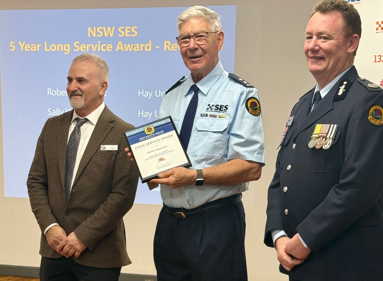 SES awards for service