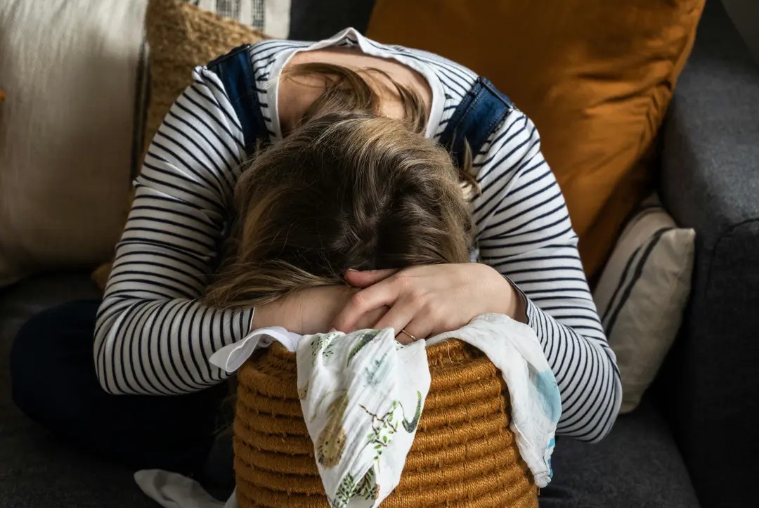 Do women struggle more with self-compassion?